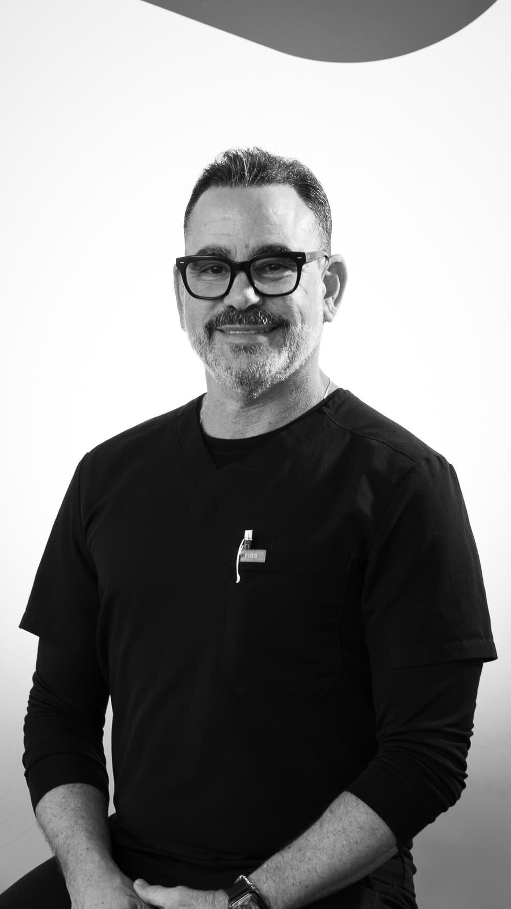 Dr. Oscar Alvarez Physical Therapist